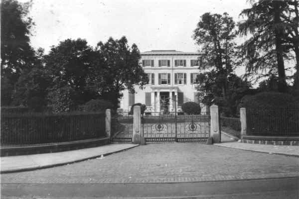 Deshong Mansion 1925; Photo courtes of Tom Bulger