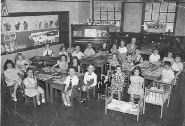 Wetherill School, Miss Springer's Class, 1945-46; Photo courtesy of Janet (Goldsworthy) Kelly-Ogurko